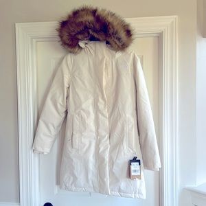 The North Face Women’s Arctic Hooded Faux-Fur-Trim Parka